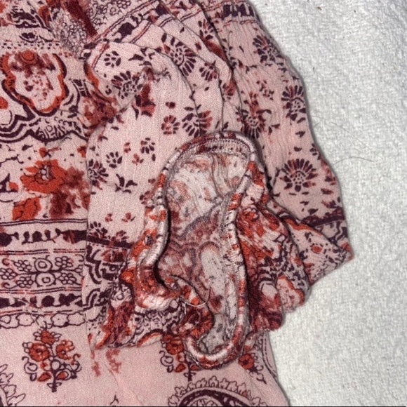 Detailed soft pink Blouse - Picture 3 of 4